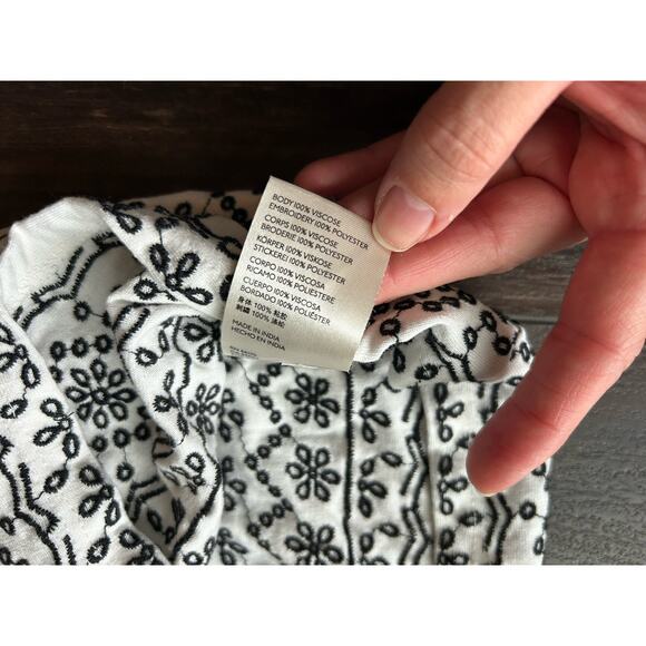 Maeve Anthropologie Cammie Embroidered Eyelet Peplum Tank Top Size M - Picture 7 of 10